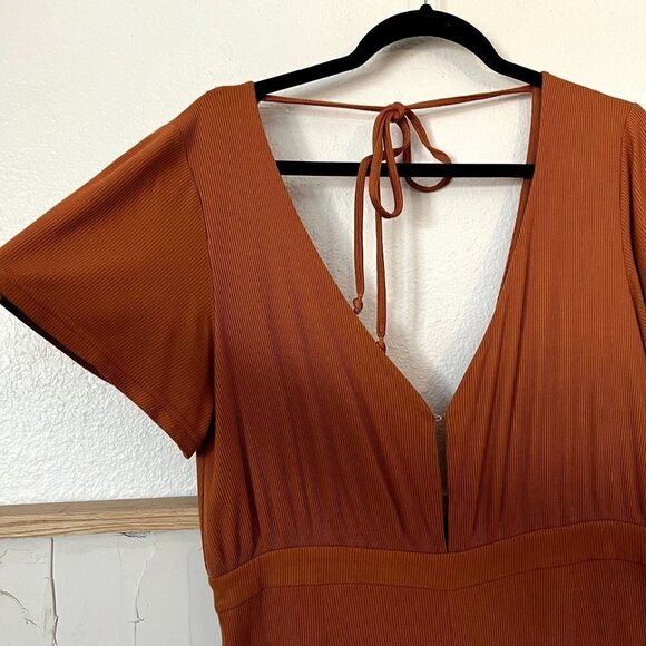 Allison + UO Orange Allison Wide Leg Ribbed Deep Plunge Backless Jumpsuit - Picture 5 of 11